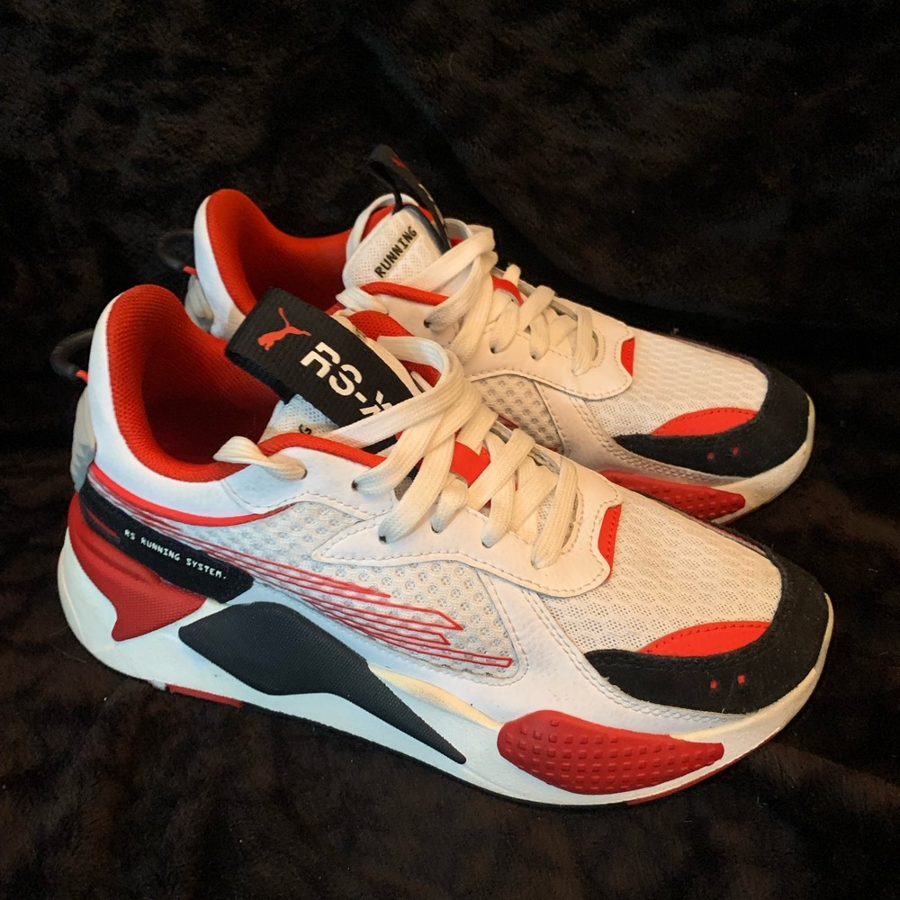 Red and black pumas ❤️🖤